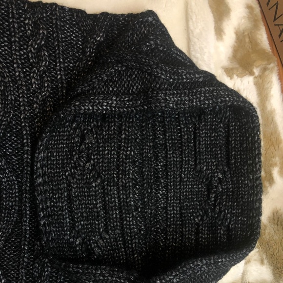 Banana Republic Unisex Metallic Black Chunky Infinity Scarf - Picture 6 of 7